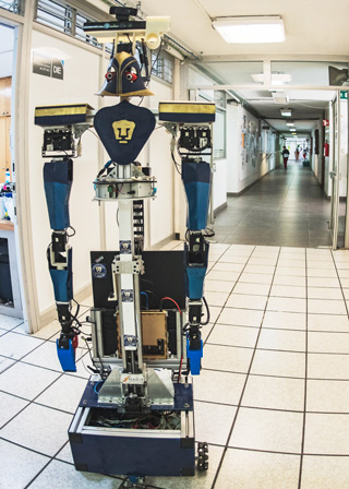 robot unam